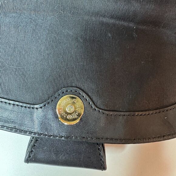 Badgley Mischka Black Leather Purse Detachable Chain Strap - Picture 5 of 16